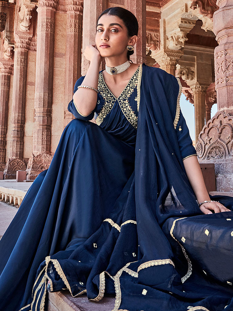 Navy Blue Zardosi Embroidered Silk Long Kurta Paired With Embroidered Organza Dupatta - Image 3